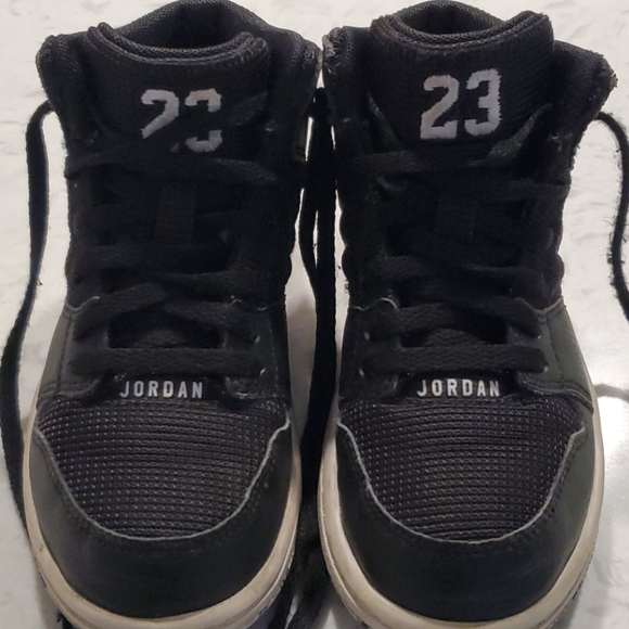 boys size 11 jordans